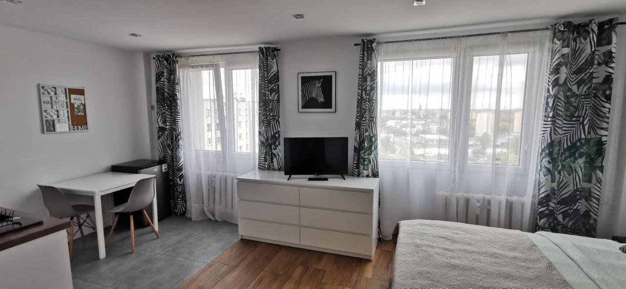 Apartament Ajrisa 22 Apartment Czestochowa Bagian luar foto